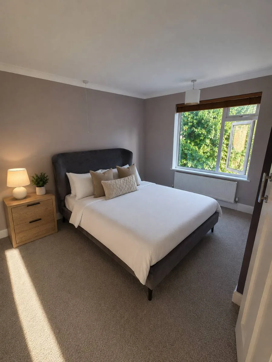 King Bedroom in Bromham