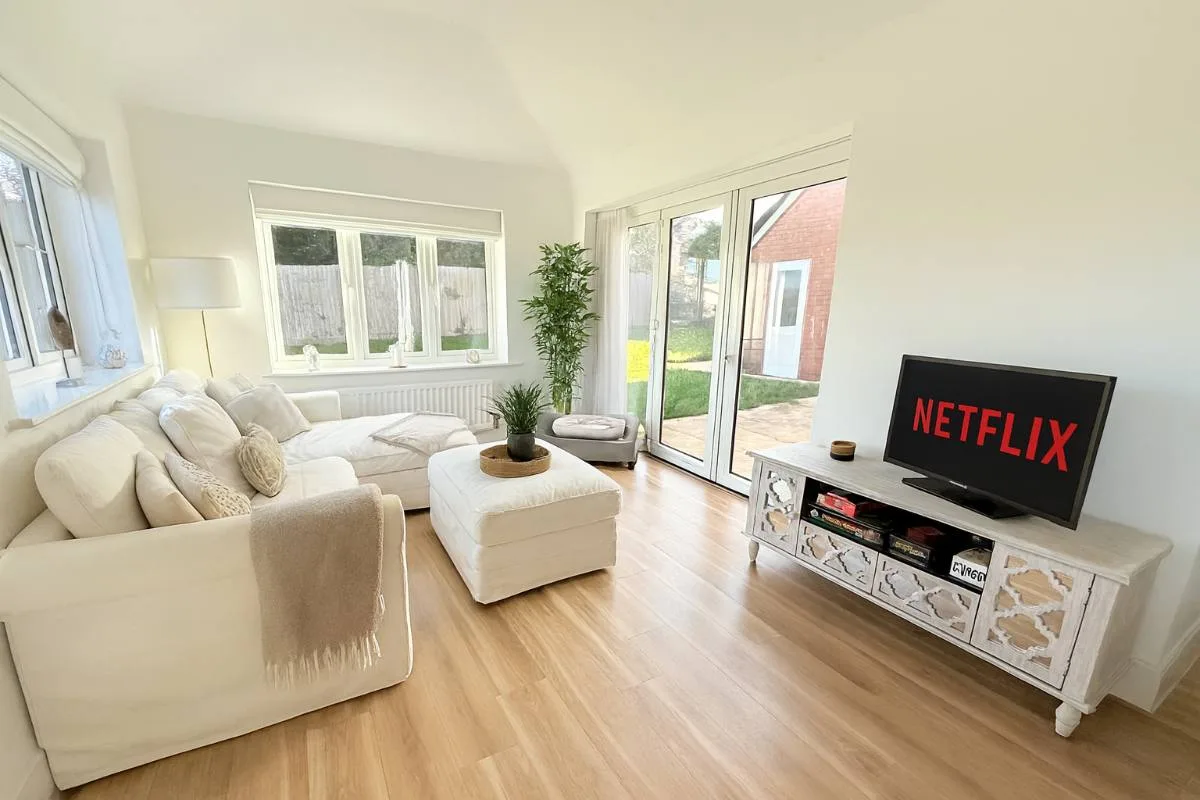 4-Bed Home for Contractors & Relocation | Sleeps 8