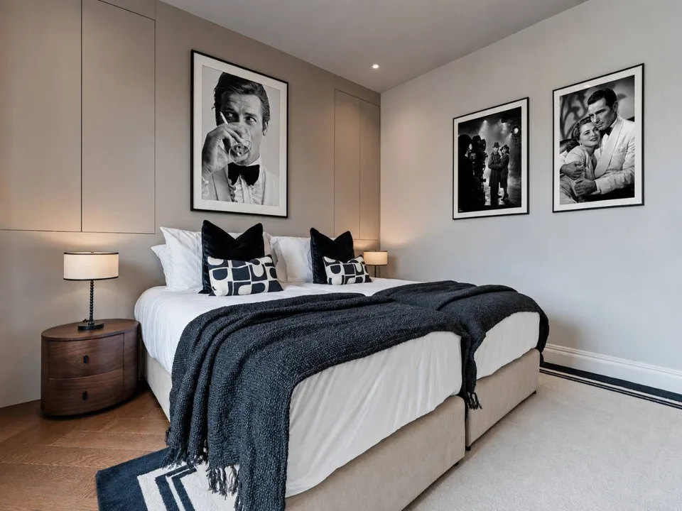 8-Bed Contractor Stay | 9 Bathrooms, Games Room & Parking