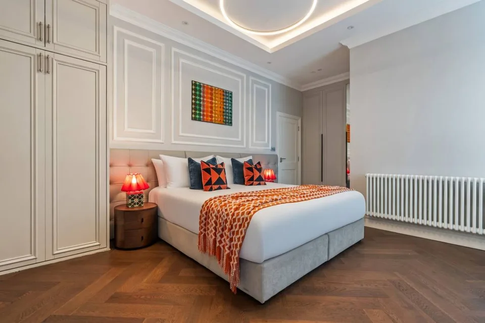 8-Bed Contractor Stay | 9 Bathrooms, Games Room & Parking